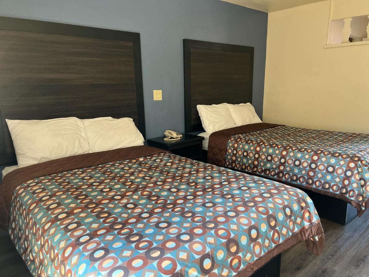 Motel Economy 2*