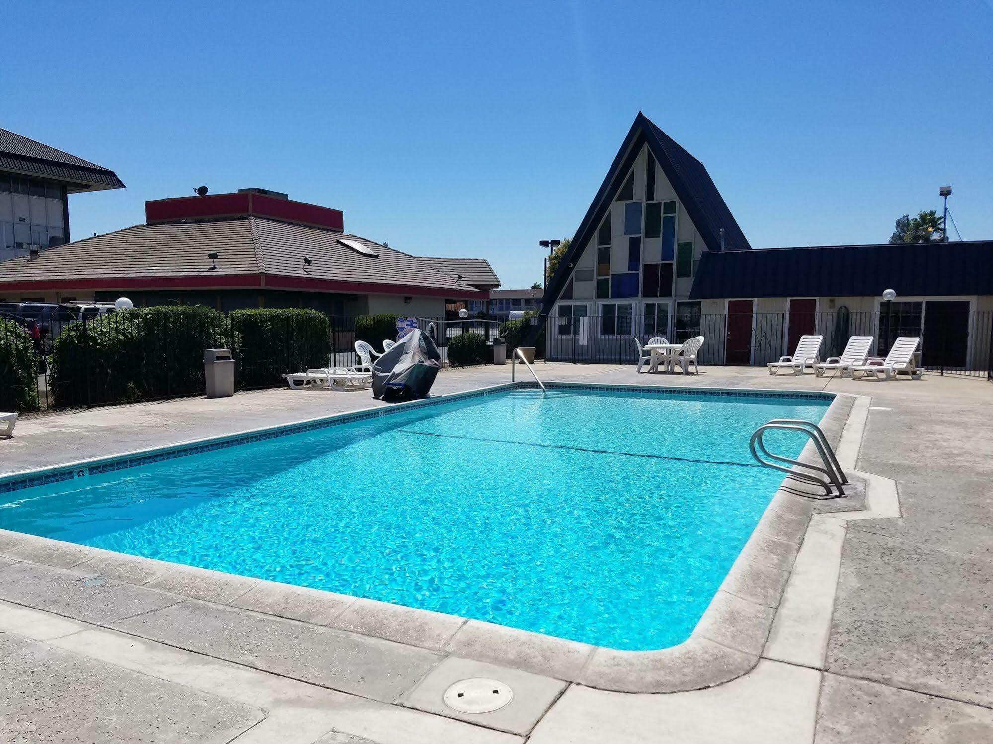 Economy Motel Fresno